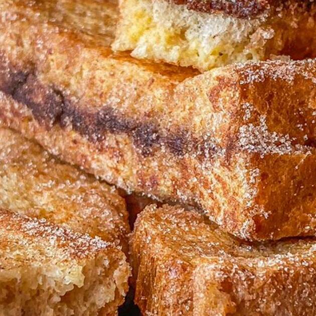 Nutybella con pan frances